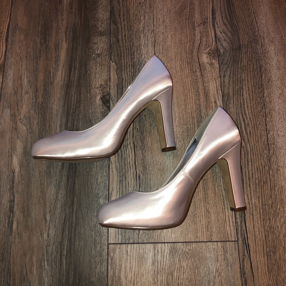 Michaelangelo David’s Bridal Pearl White Heels 7.5